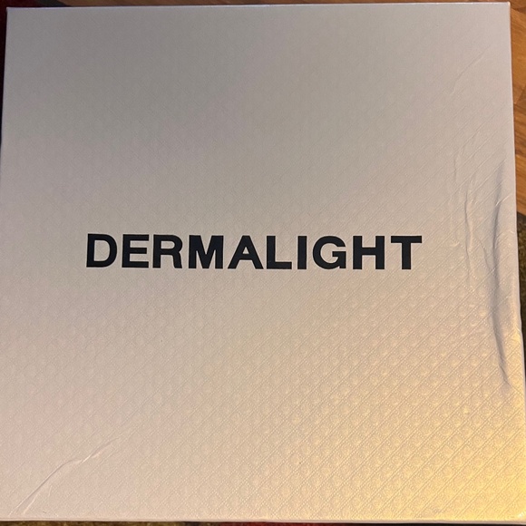 DermaLight LED Skin Face Mask - Picture 2 of 8